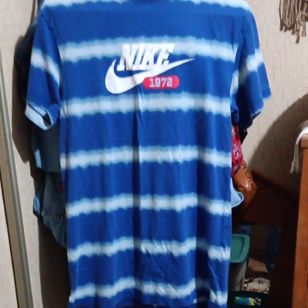 Womens Nike shirt